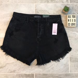 Wild Fable - High Rise Short - Black!